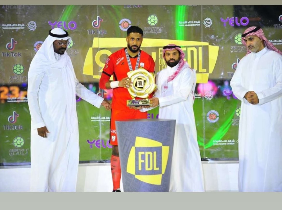 NAlsadun's tweet photo. @A7medMj والله هذي الحارقه 😢😢 صعبه على الاتحاد مايجيبها الا رجال الاهلي 💚💚💚💚💚💚💚🔥 https://t.co/yRLIFnYbIM