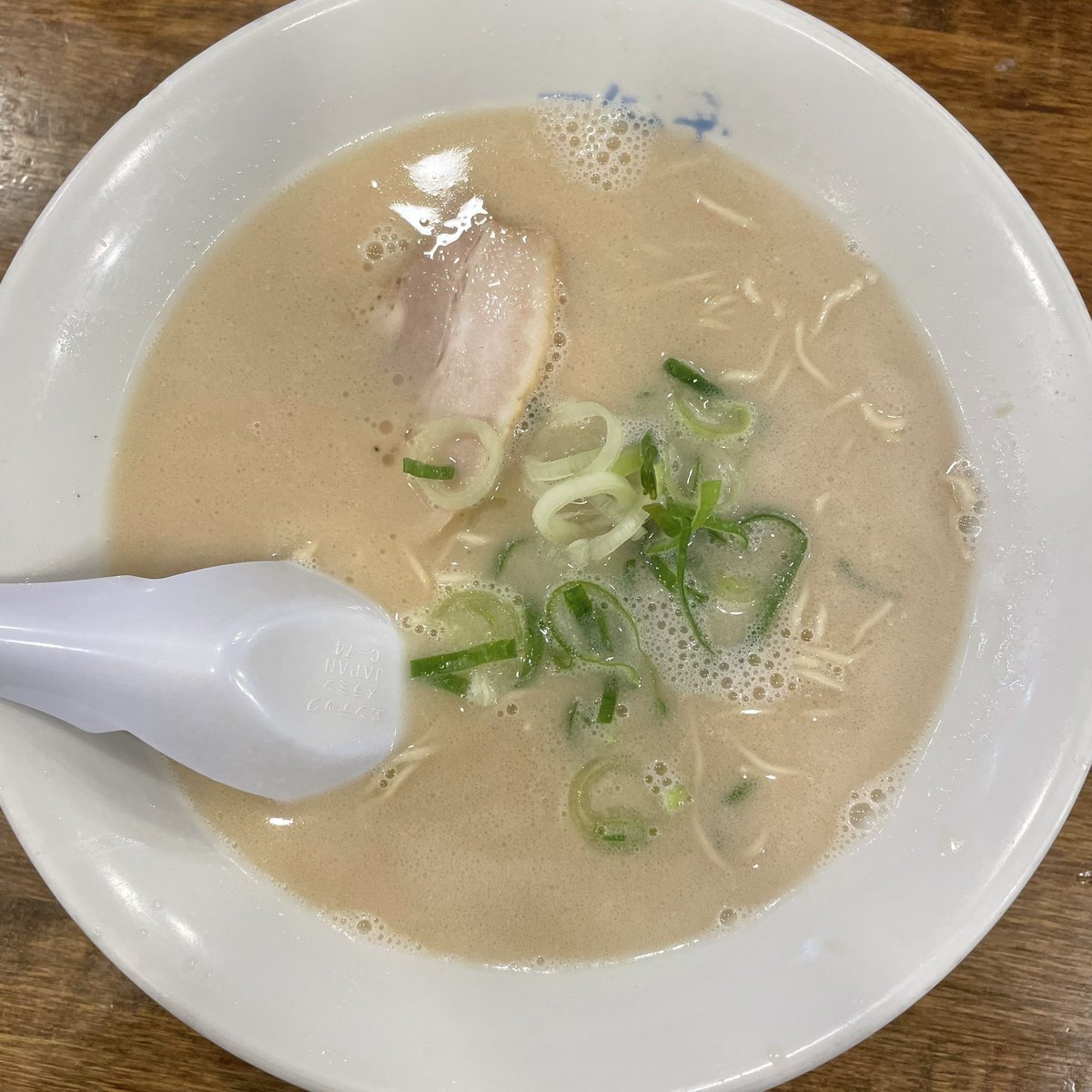 sutofukin's tweet photo. #八戸 #青森 #ラーメン #一心亭 #ラーメンバリカタ #すごい替え玉 #一杯目はそのままで #替え玉はトッピングを入れ #うまい #〆ラーですが　#〆ラー #とんこつラーメン #麺スタグラム #ラーメンインスタグラマー #八戸ラーメン #八戸グルメ https://t.co/peCyUQi1RU