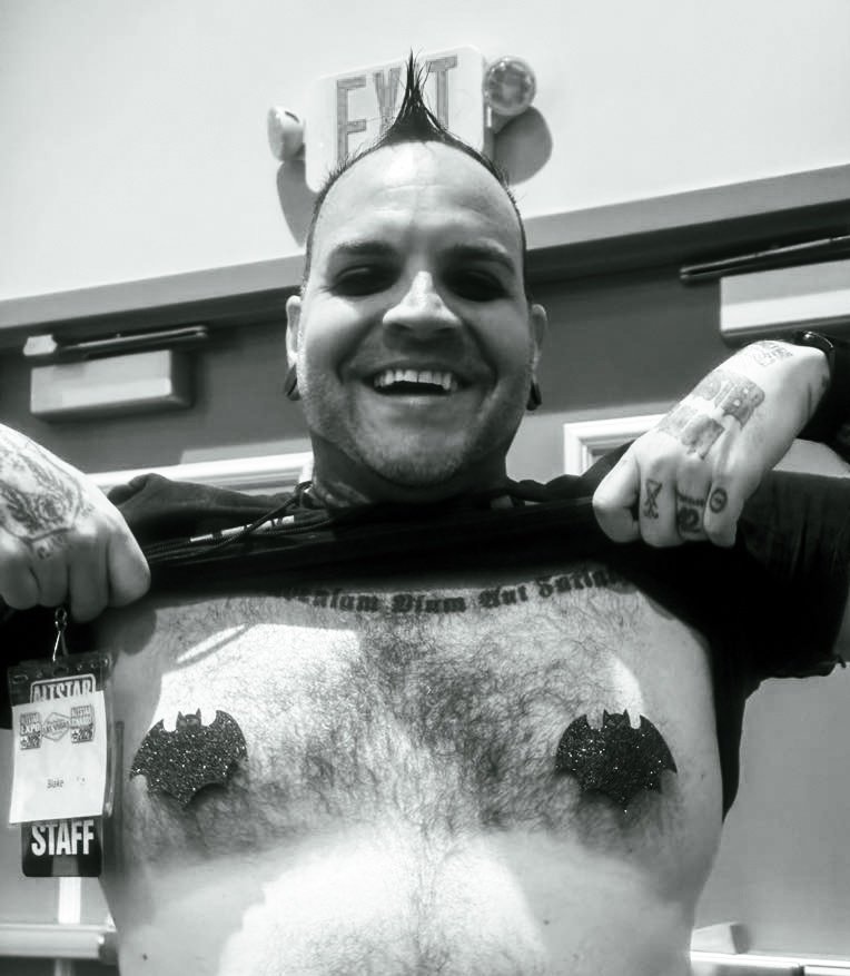 We doing Hella goth shit up in here.
🦇🦇🦇🦇