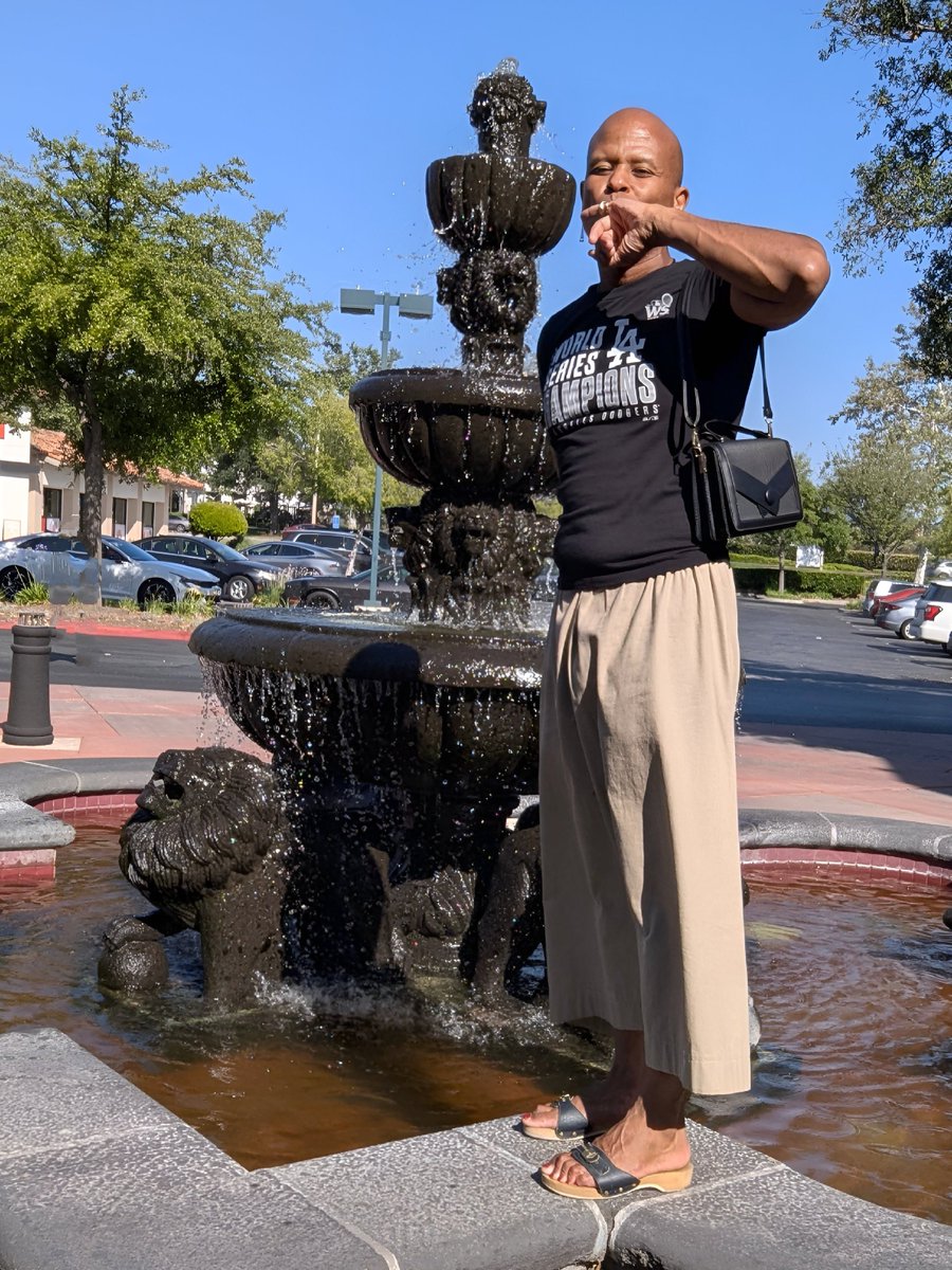johnnycotton47's tweet image. I'm not drinking here, I swear! 🤣DragThang.com..."Look Book" #CrossDresser #MenWearHeelsToo #HeIsBeautiful #LGBTQ #Thang #DragThang #ThangedUp #Thangvolution #Fashion #Style #Beautiful #Shoes #DanglingEarrings #LessIsMore #Sarong #WhatSarongWithThat #MenWearDressesToo