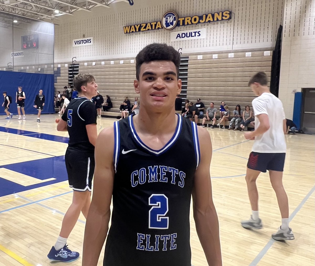 DaksHoops's tweet photo. Comets soared in game 1, the💫all looked tough, two STANDOUTS 

⁦@AsumaIsaiah⁩ ⁦@Crew2027⁩ 
⁦@MNCometsElite⁩ https://t.co/3raPADl1w1