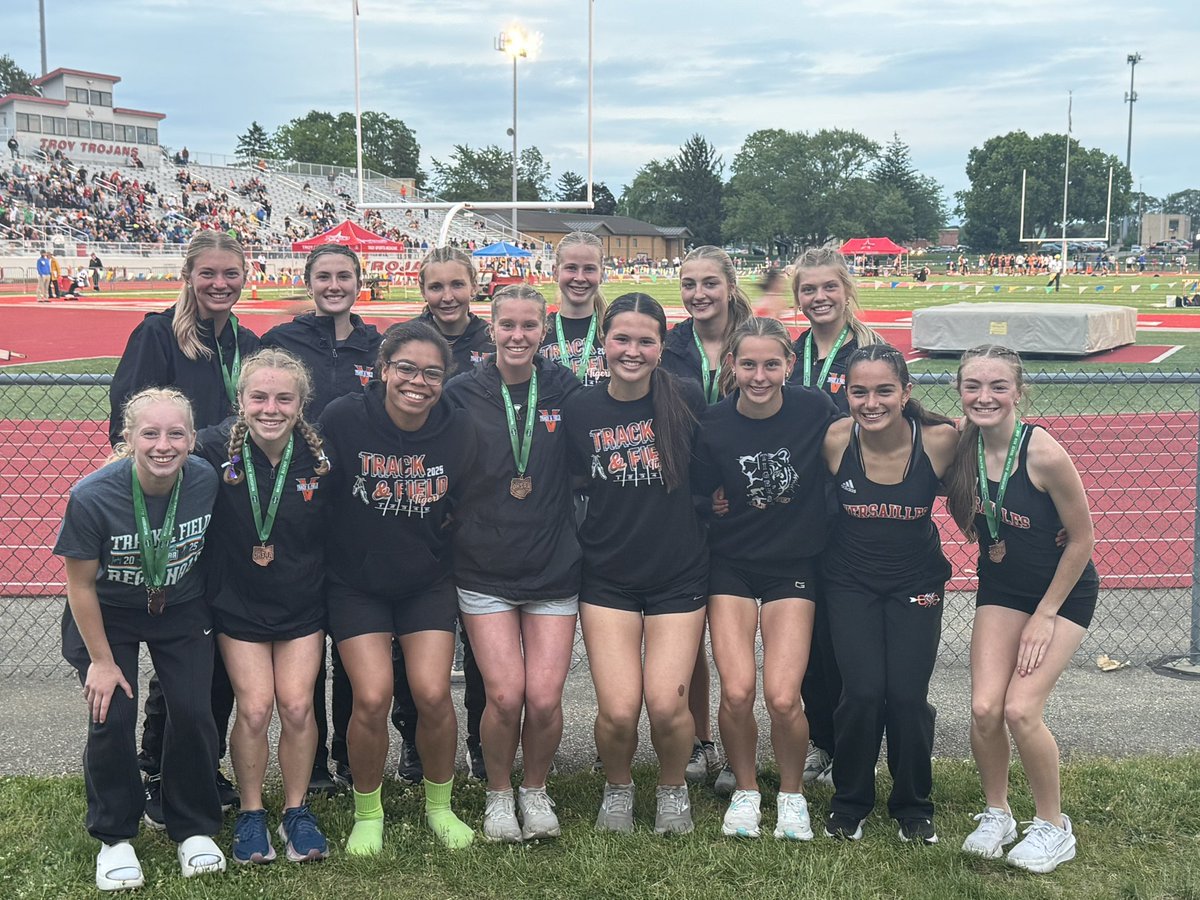 Full results can be found here. Great night for the Tigers

milesplit.live/meets/680255