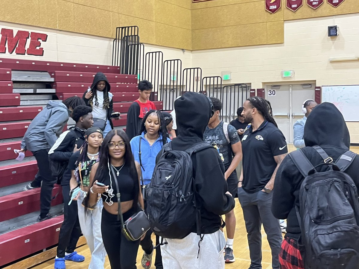 Mrs. Duncan (@mrsduncannths) on Twitter photo A huge thank you to Ravens operations staff for coming to talk to our Titans today! We learned about careers surrounding the football industry and what they look for in hiring.
<a href="/NTHS_Titans/">New Town High School</a> <a href="/MrMartinNTHS/">James Martin</a> A huge thank you to Ravens operations staff for coming to talk to our Titans today! We learned about careers surrounding the football industry and what they look for in hiring.
<a href="/NTHS_Titans/">New Town High School</a> <a href="/MrMartinNTHS/">James Martin</a>