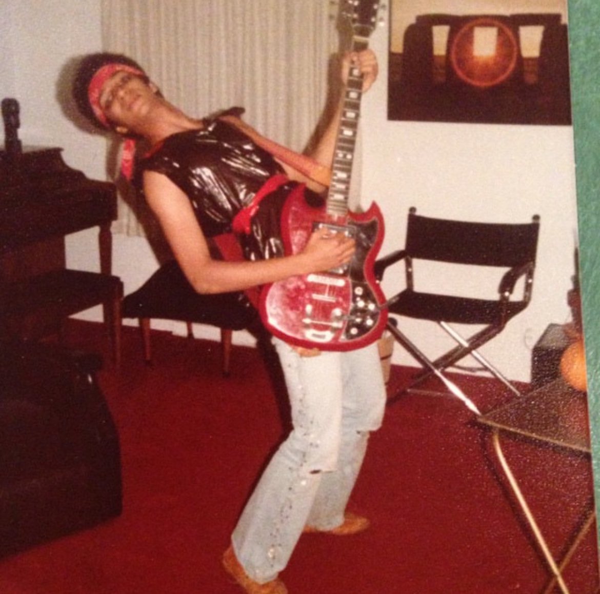 tmorello's tweet image. Feed the poor, fight the power, rock the f*ck out. #61