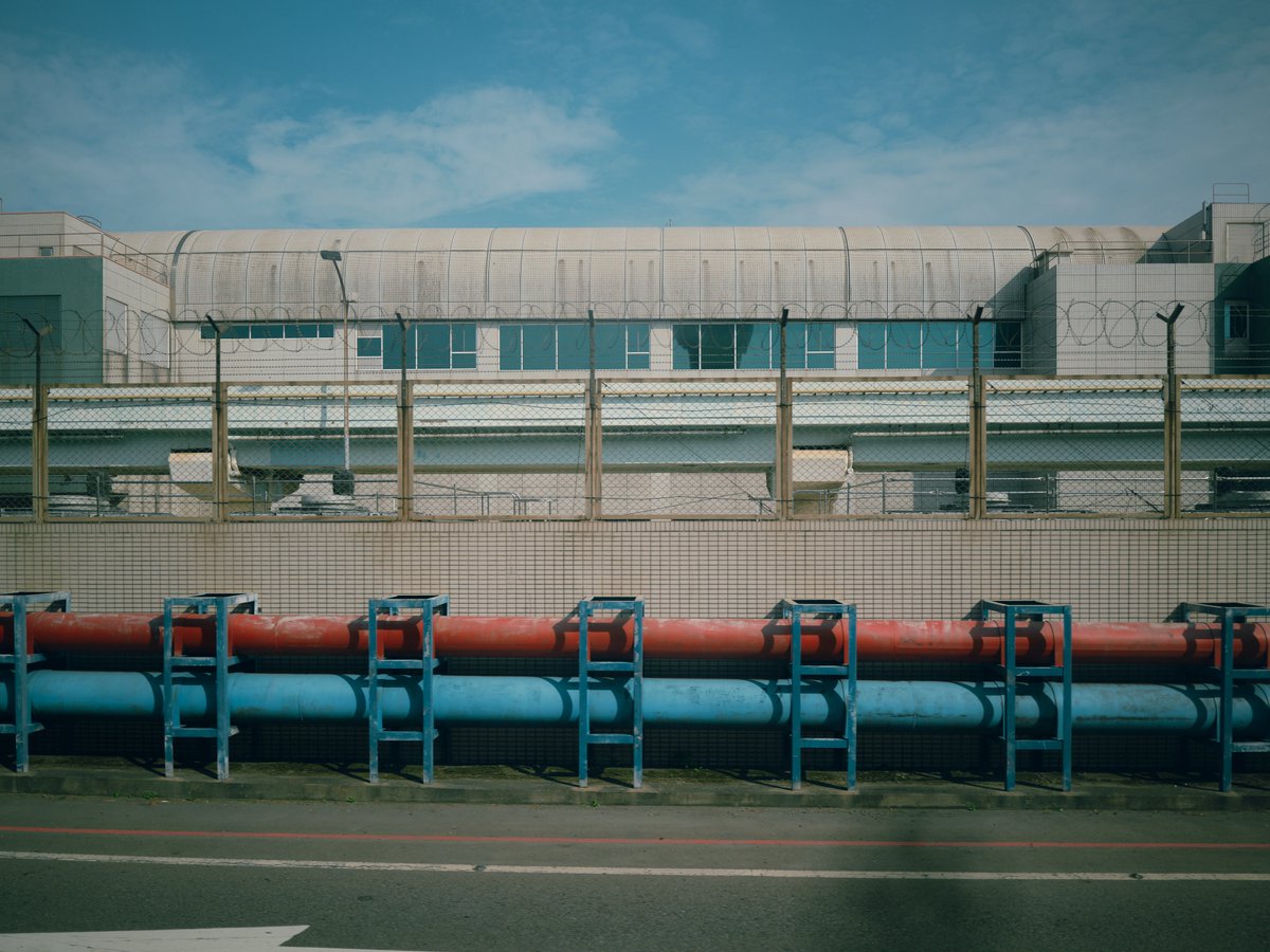 axisrevo_photos's tweet image. 台湾の桃園国際空港
走っているバスの中から窓越しに撮影しても意外と何とかなる。

#gfx100rf #gfx100 #fujifilm_xseries #fujifilm