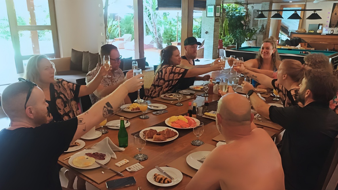 KinareeEstate's tweet photo. Family Reunion in Bali? Here’s How to Make It Unforgettable!,  Reunions aren't just catch-ups  they’re living legacies. 
#FamilyReunionBali #SeminyakVilla #BaliVillaRental #villaKinareeEstate #FamilyGetaway #BaliReunion #BaliLuxuryVilla #VillaKinaree #VillaKinara https://t.co/nTFvWt5sL7
