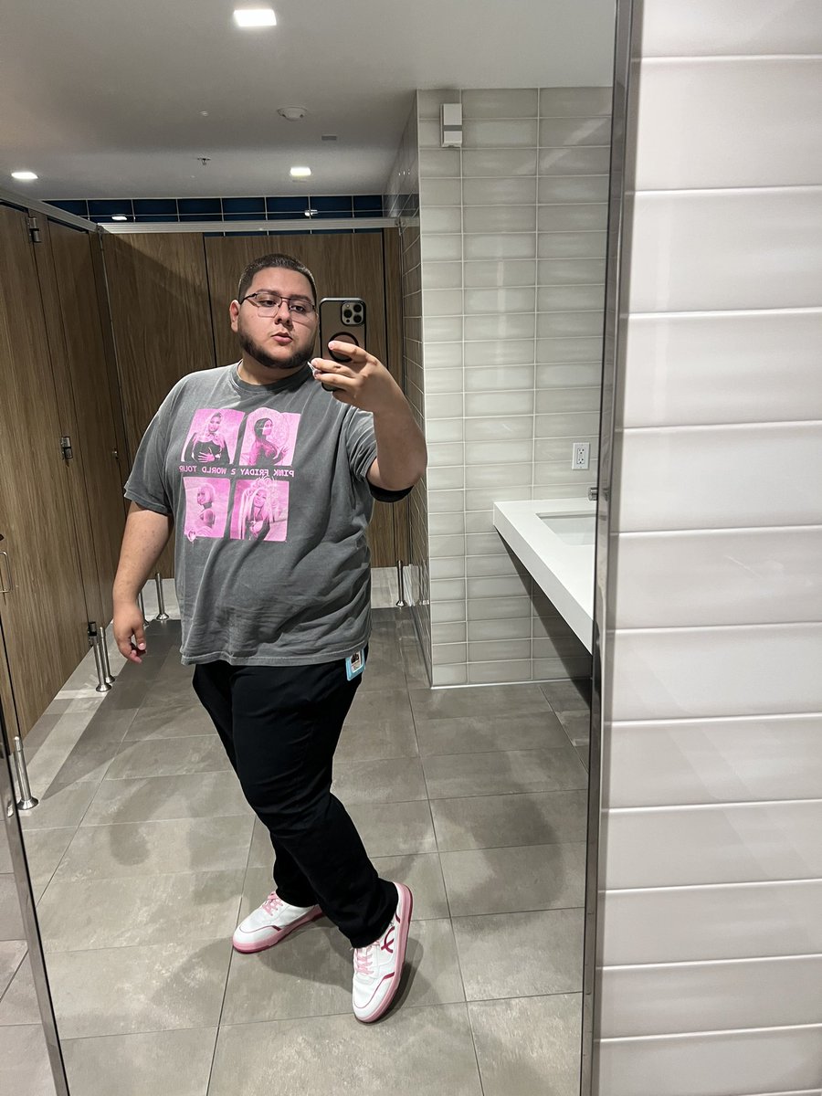 Anthony 🐻 (@theanthonyruiz) on Twitter photo 