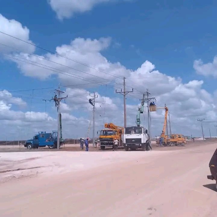 Se trabaja arduamente en los detalles para la inauguración del parque fotovoltaico de Carolina en #CiegodeAvila <a href="/Invasorpress/">Periódico Invasor</a> <a href="/ivanc73/">Ivanc73</a>