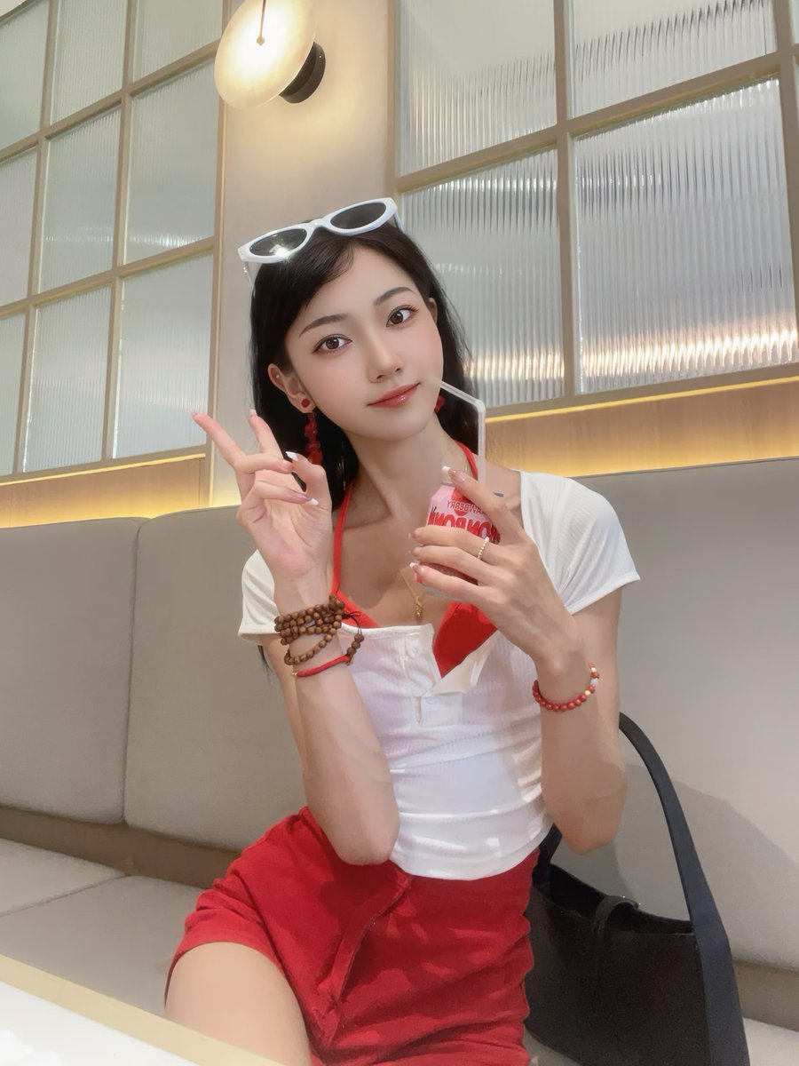 大饼 我一路向南
离开有你的多单
你说你好累
已无法再相信谁