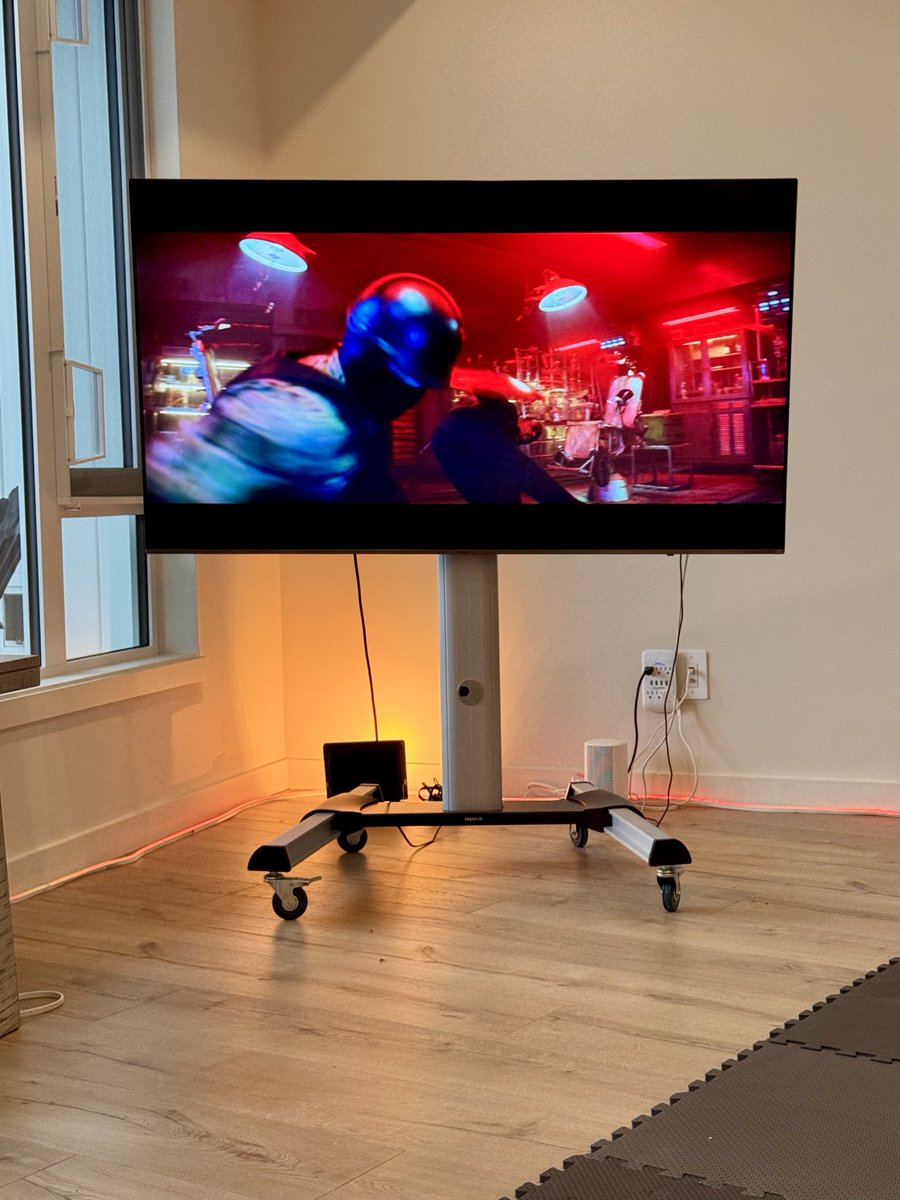 NOW PLAYING 🎬 

🇺🇸 Captain America: BRAVE NEW WORLD! 🌎 

Anyone else watching? 🍿 Like?