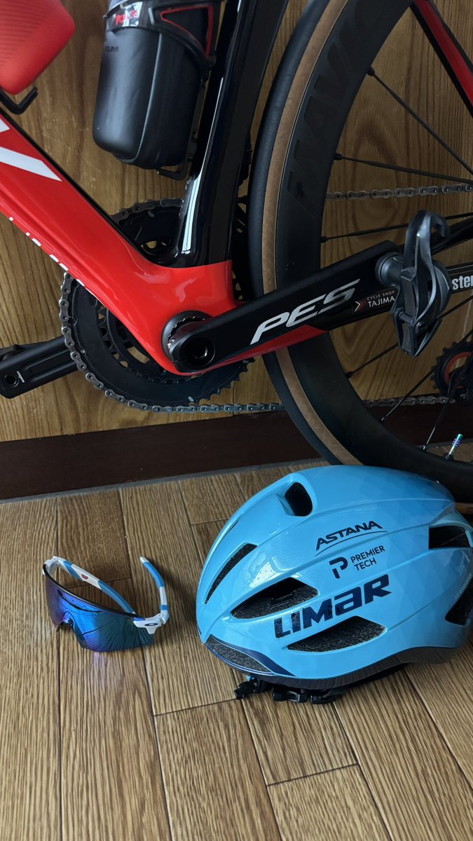 Matthew62945438's tweet photo. 2025.5.31
RIDLEY Noah Fast
Morning cycling
途中から雨が降り出したので急ぎ帰宅
#ロードバイク乗りと繋がりたい #ロードバイク好きな人と繋がりたい #ロードバイク #RIDLEY #RIDLEYBike #NoahFast #라이딩 #Mavic #Morning #朝 https://t.co/o6IMIGgXqp