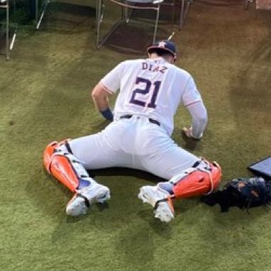 whitepepper78's tweet photo. @redraiderman1 @MLB @astros https://t.co/sww5VjJQmV