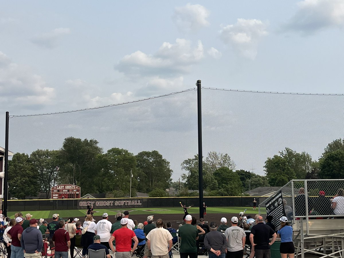 IHSA Softball – Championship Friday! It’s a big day across the state with 1A/2A Sectional Championships &amp; 3A/4A Regional Championships. A huge thank you to all our host schools for making it possible!🏆 Check out all the championship scores at @ihsa.org! <a href="/IVCSports/">IVC Sports</a> #ihsa