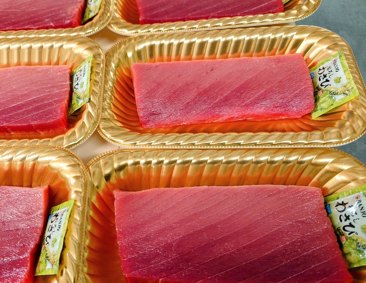 魚忠長久手店の苅谷です
本日はコレ！
長崎県産 生本鮪 中とろ
脂ノリノリで
めちゃくちゃ美味しい！
是非お求めください
ご来店お待ちしてます
#ヤマダネコ アクキー🎁
#uochu
#ピアゴパワー長久手南店
#魚忠長久手店