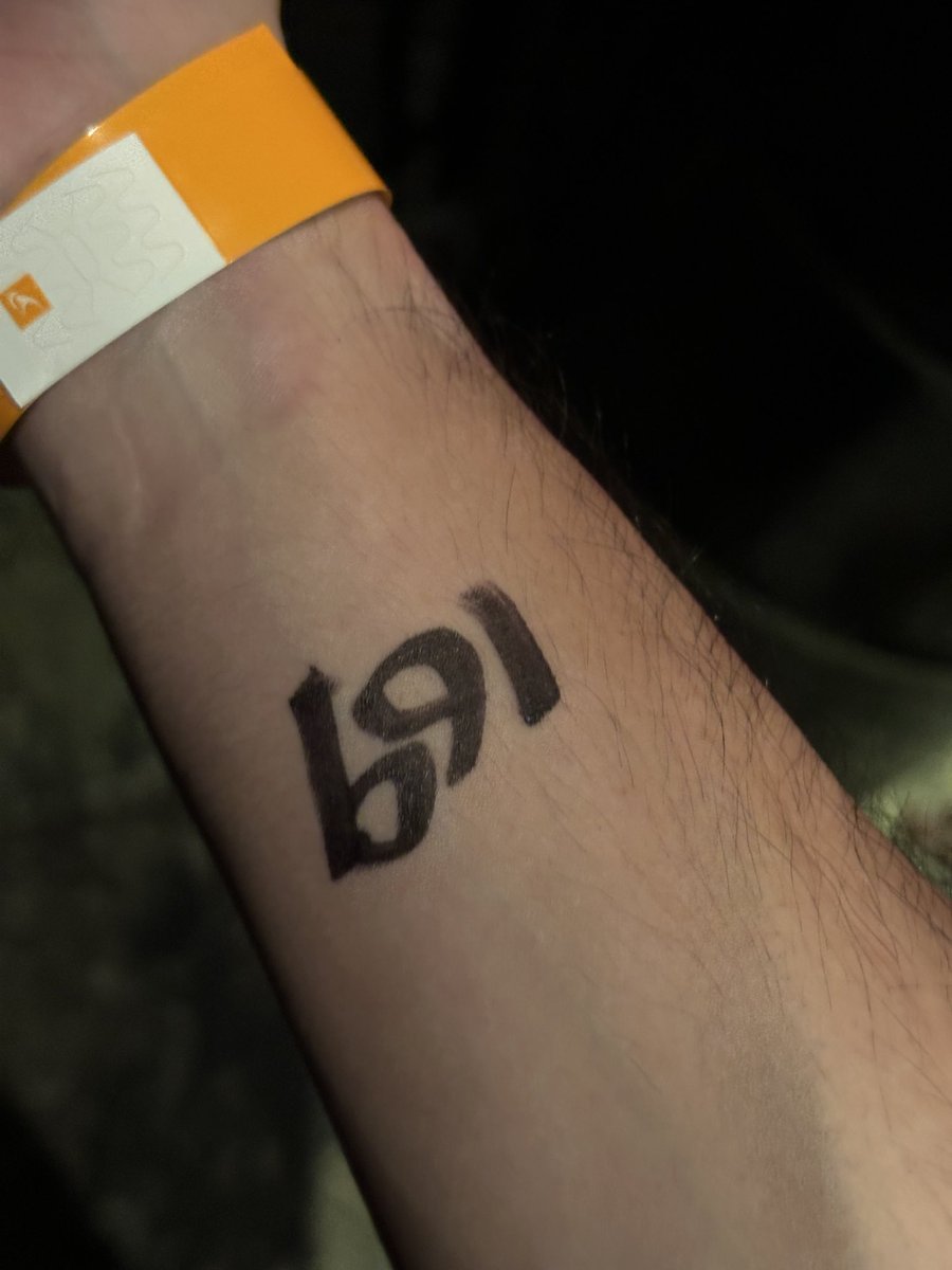 端午節快樂 😁 
我請你吃精子 啊不是 是粽子😂
#端午節 #腹肌 #大屌 #控射 #肚毛