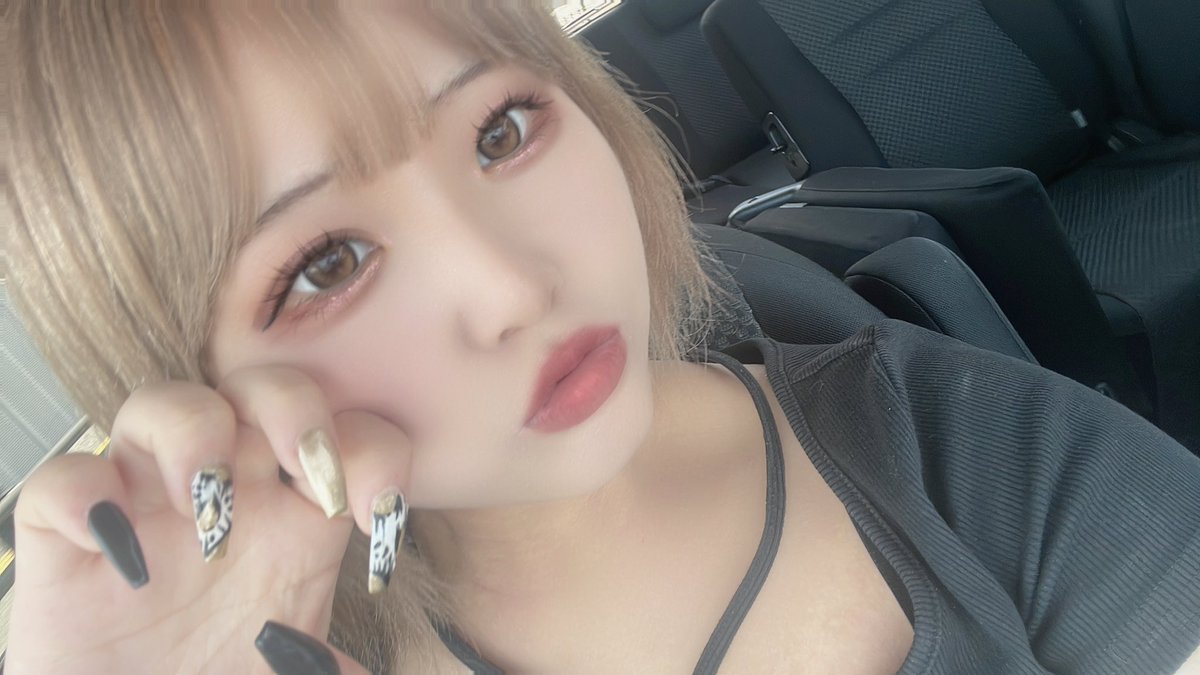 にゅーほのちゃん可愛い？
夏なのでハイトーンにしました❤️‍🔥