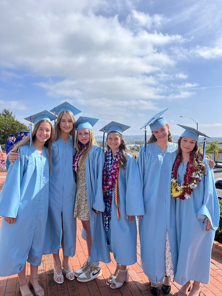 SchooloftheMadeleine tweet media