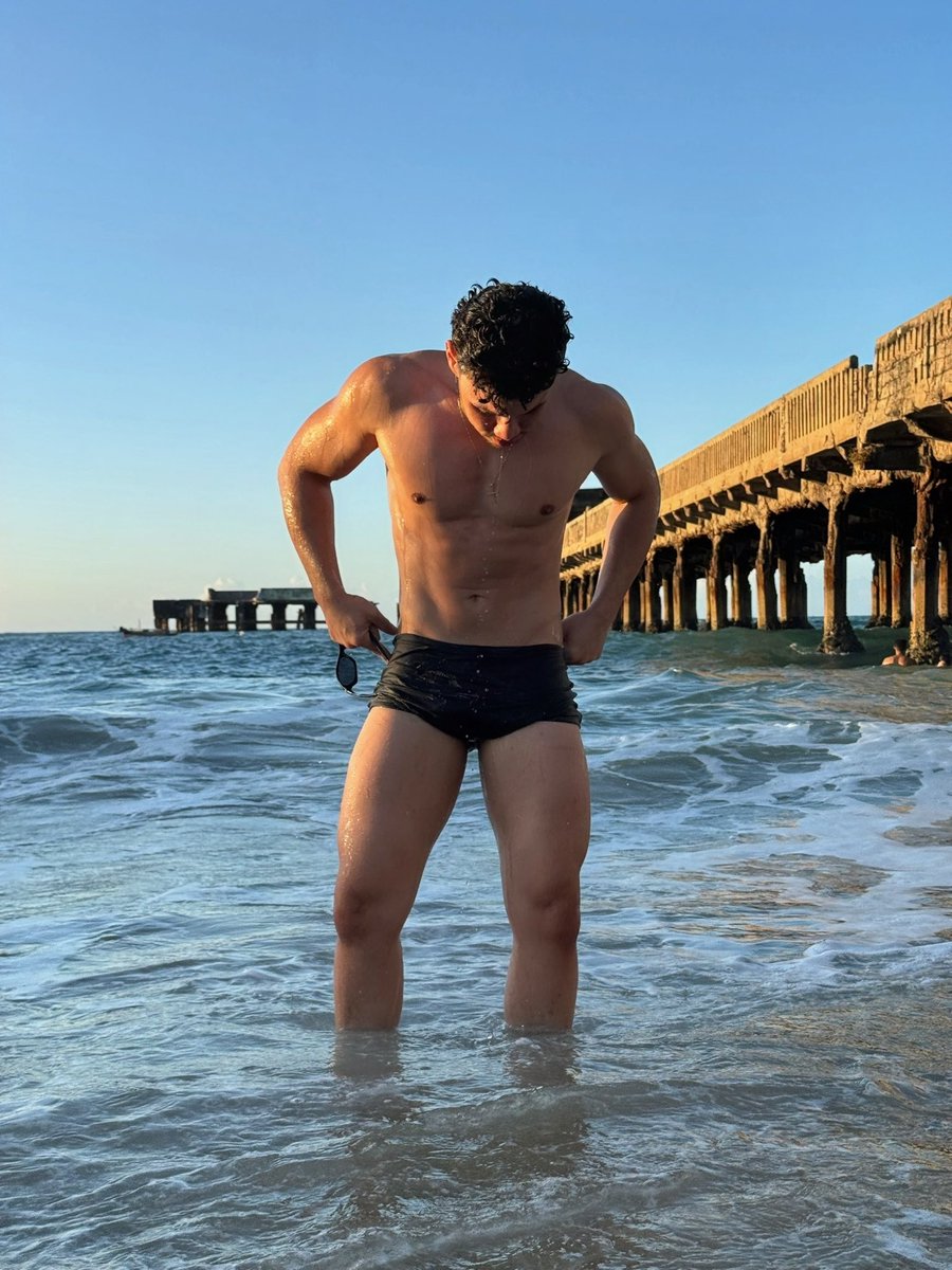 BIBIANO (+18) (@dannilowr) on Twitter photo 