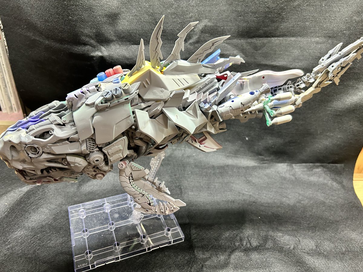 amacho_tenpura's tweet image. ダンクルオステウス種ゾイド
ほぼ形になったので
捨てサフ吹いてみました
半面はわかりやすいように残しています