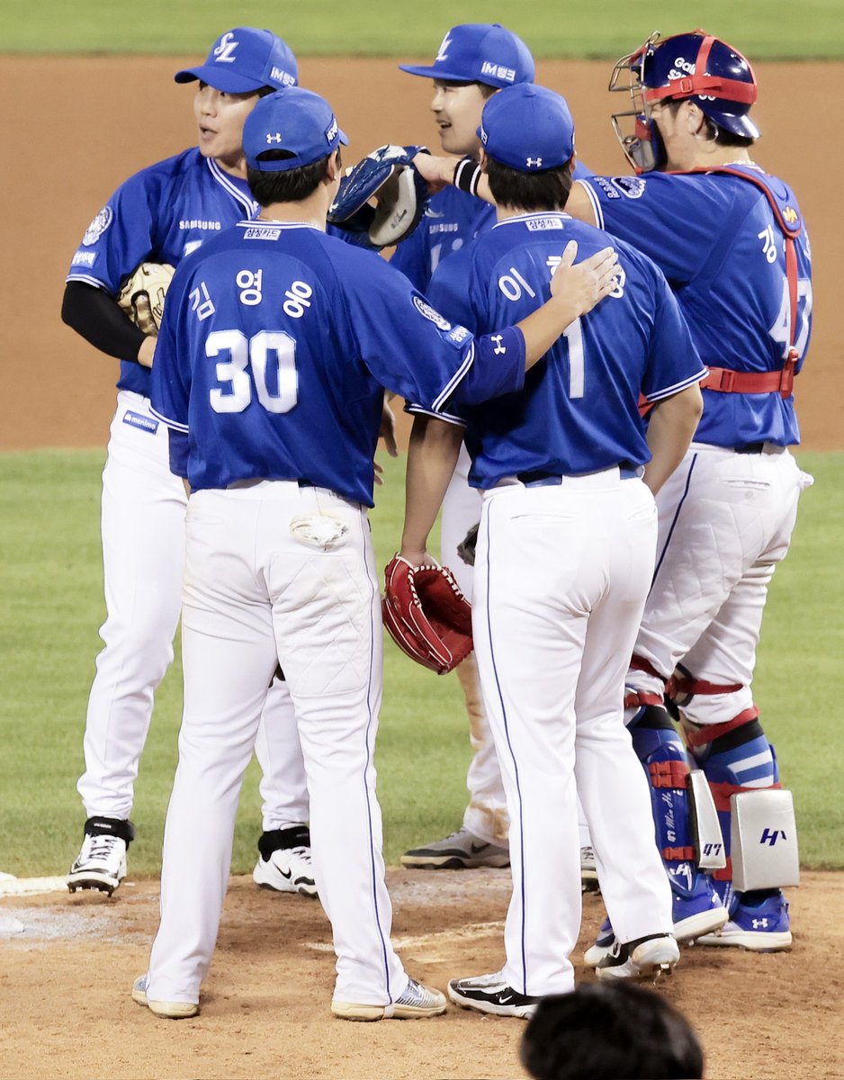 제법 선배 같아졌구나

250530 잠실
#삼성라이온즈 #김영웅 #이호성