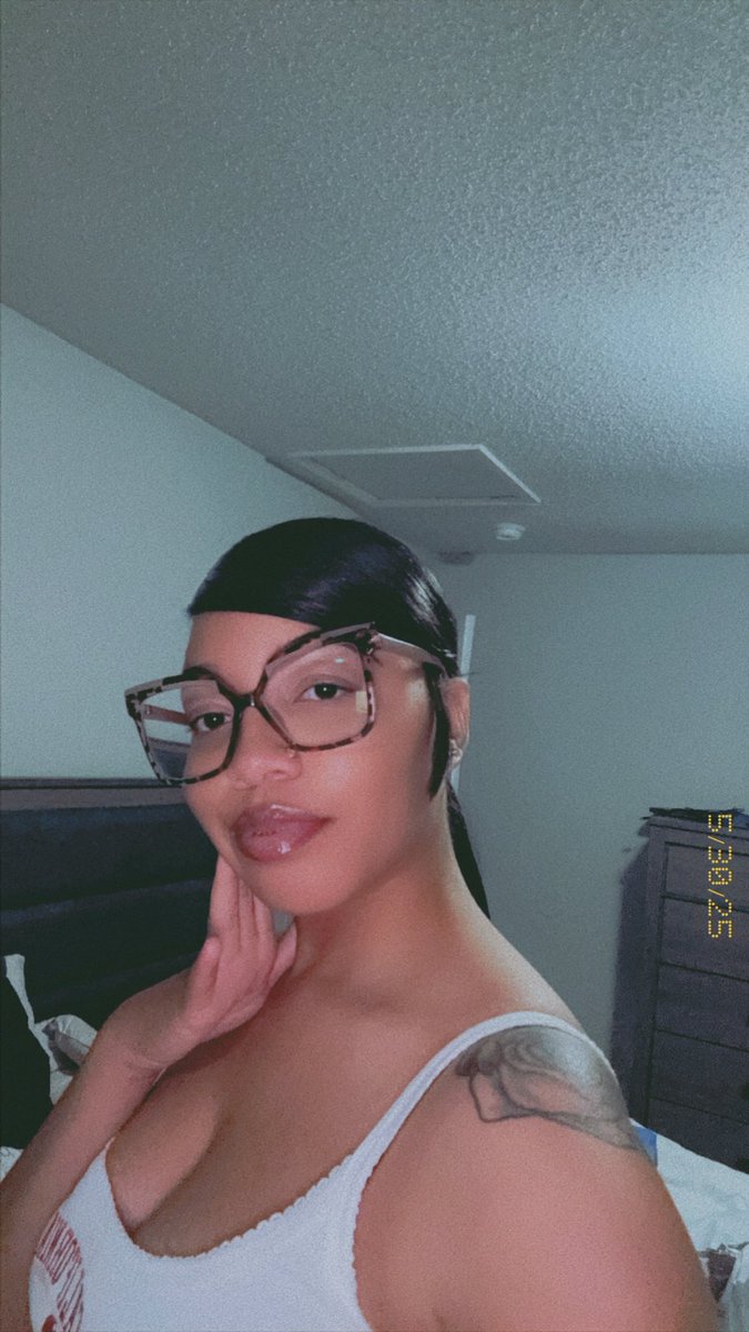 PrettyLittleThing 🌸 tweet media
