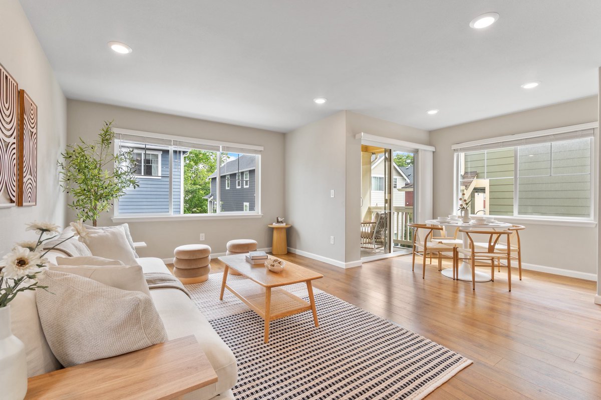 chrislire's tweet photo. 🏡 Just Listed in West Seattle! Modern 4BD/3BA home– full of light, space, and style
✨ 2,130 Sq Ft ❄️ A/C | 🛏️ Main-floor guest suite  🌳 Walk to parks, schools &amp; community center 💰 Offered at $850,000
📍6730 34th Ave SW Seastle 📲 DM for details https://t.co/9Lu3XXKxy8