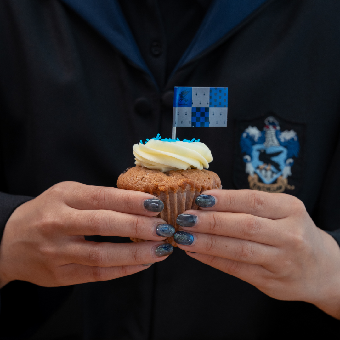 カップケーキ♡ スタジオツアー東京 では4寮のカップケーキをフロッグカフェで販売中