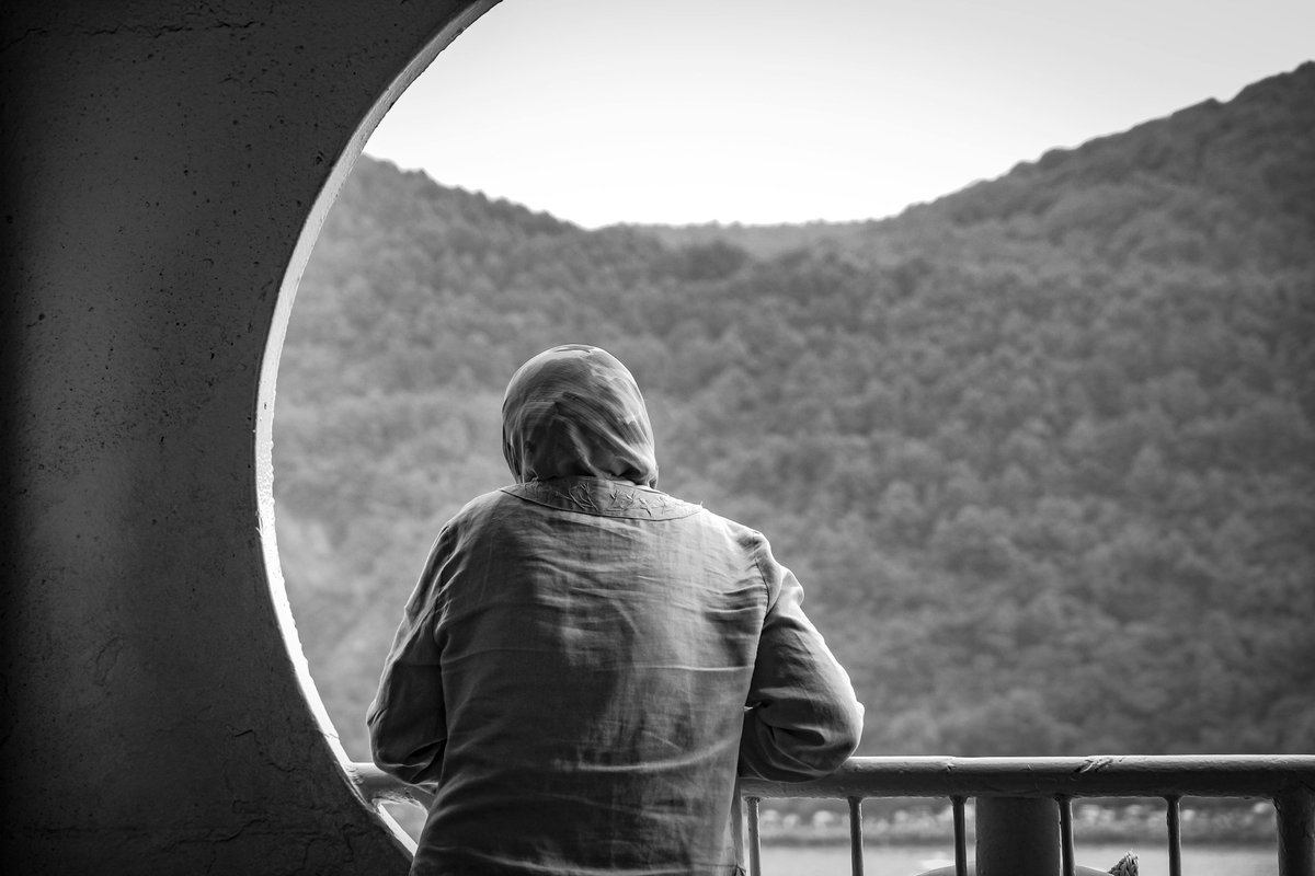 Roemputteki's tweet photo. "If I marry the person I love, I might lose the people who love me. But if I choose to keep them close, then I may not be marrying for love."

Have you ever felt that agonizing pull? 

Please check my newly posted article on Medium 
https://t.co/MLViqJyKnw https://t.co/u194e56MqQ