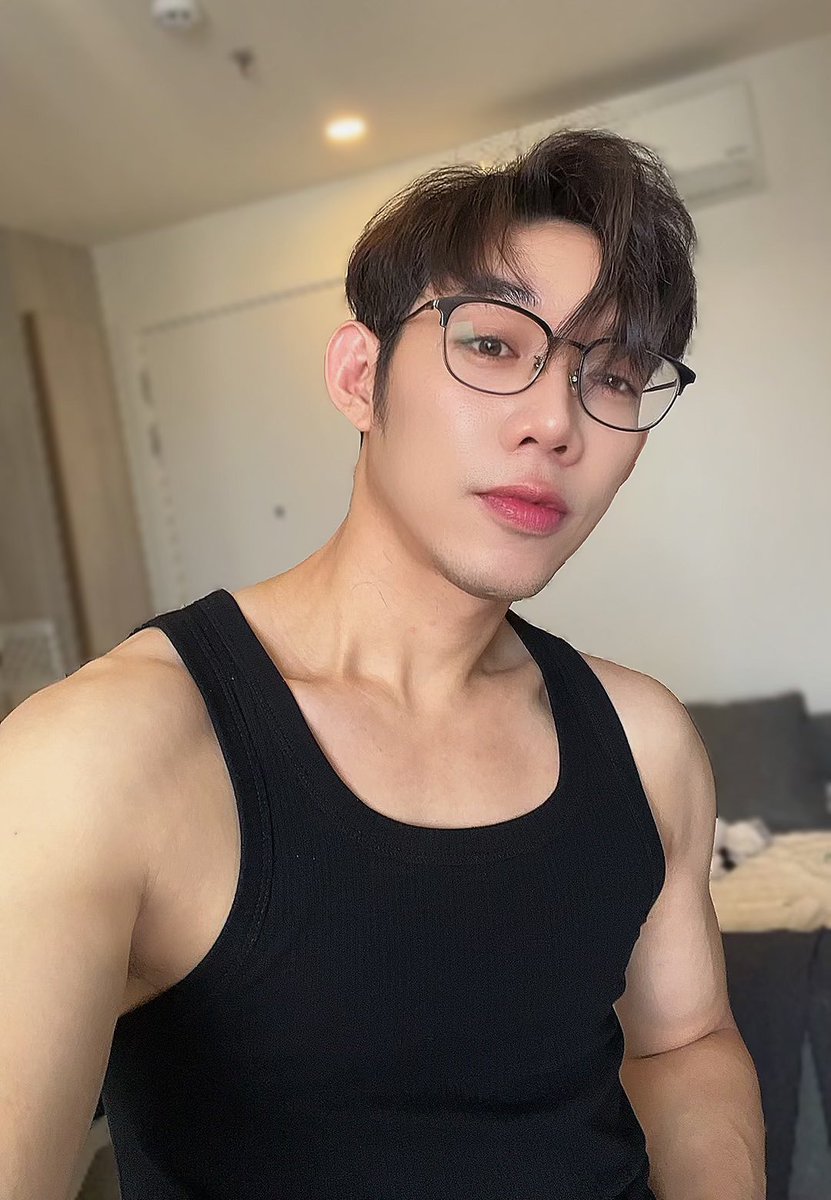 Hi ~ วันหยุดย๊าวววว กลับบ้านดีก่า #บอกใครอ่ะ 🤣