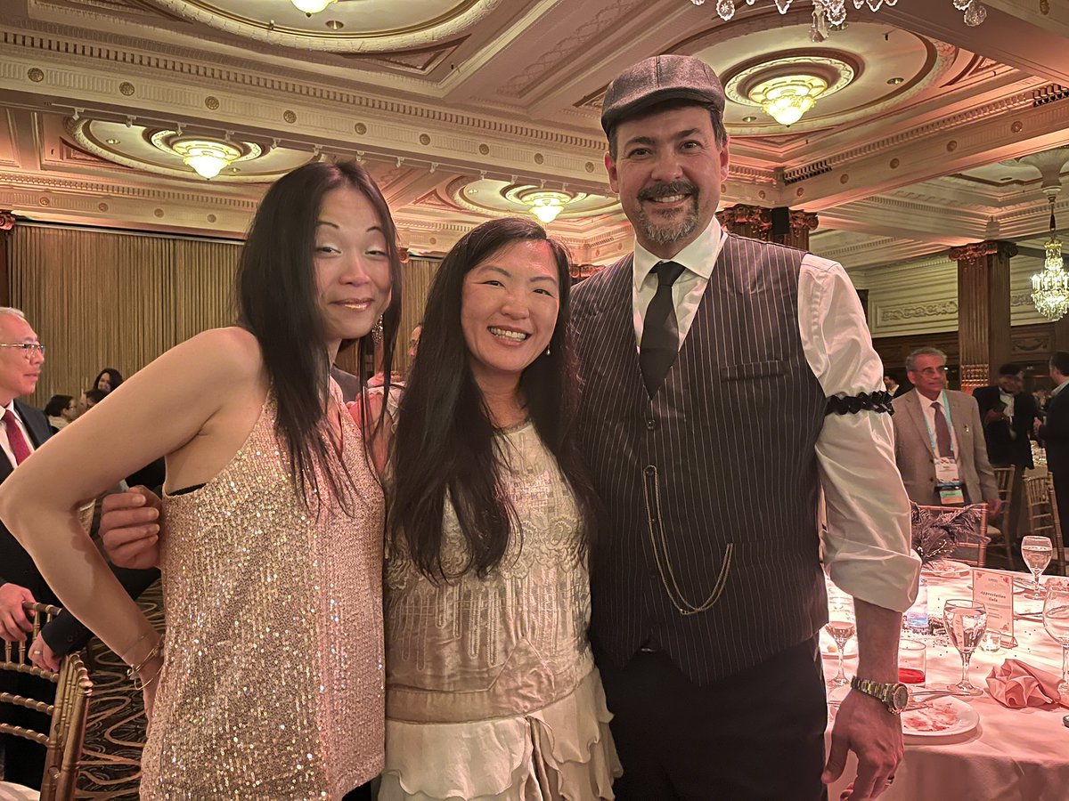 CynXinWu's tweet photo. #throwback to an amazing #asnr25 gala night where I got to hang out w the #bestpeeps while on no sleep off a red eye in a #flapper dress. Special thx to @yoshimianzai for an amazing meeting full of wonderful connections! https://t.co/hYFGUI5MpH
