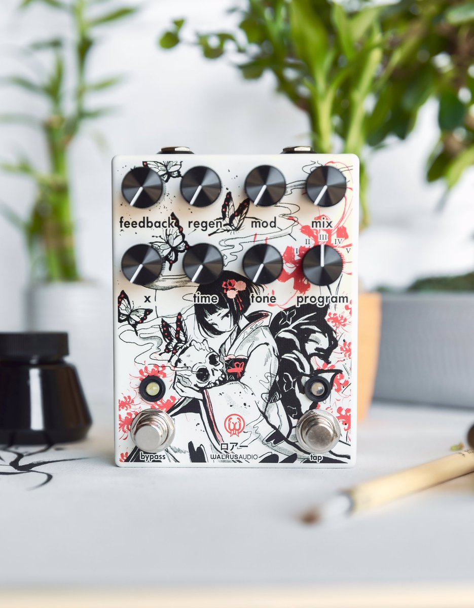 in New Gear Mag📕 Interviewed Crisalys <a href="/Criisalys/">crisalys✨</a>
Her first effector was a Sobbat DB-1!
She’s also designed limited-edition pedals for Walrus Audio, and you can feel the moe/ita effector context, which is super interesting. I want to dive deeper~
#Effector #FANZINE #PGMTokyo2025