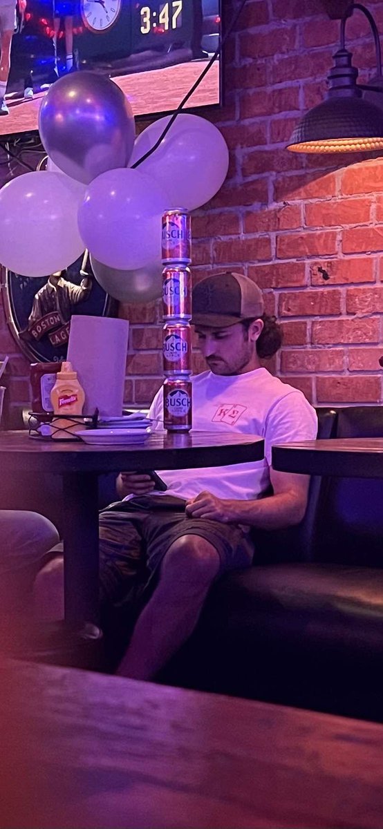 SwansonKarl10's tweet photo. That towers fucks 🤙🤙 https://t.co/qUu1mUfpOY
