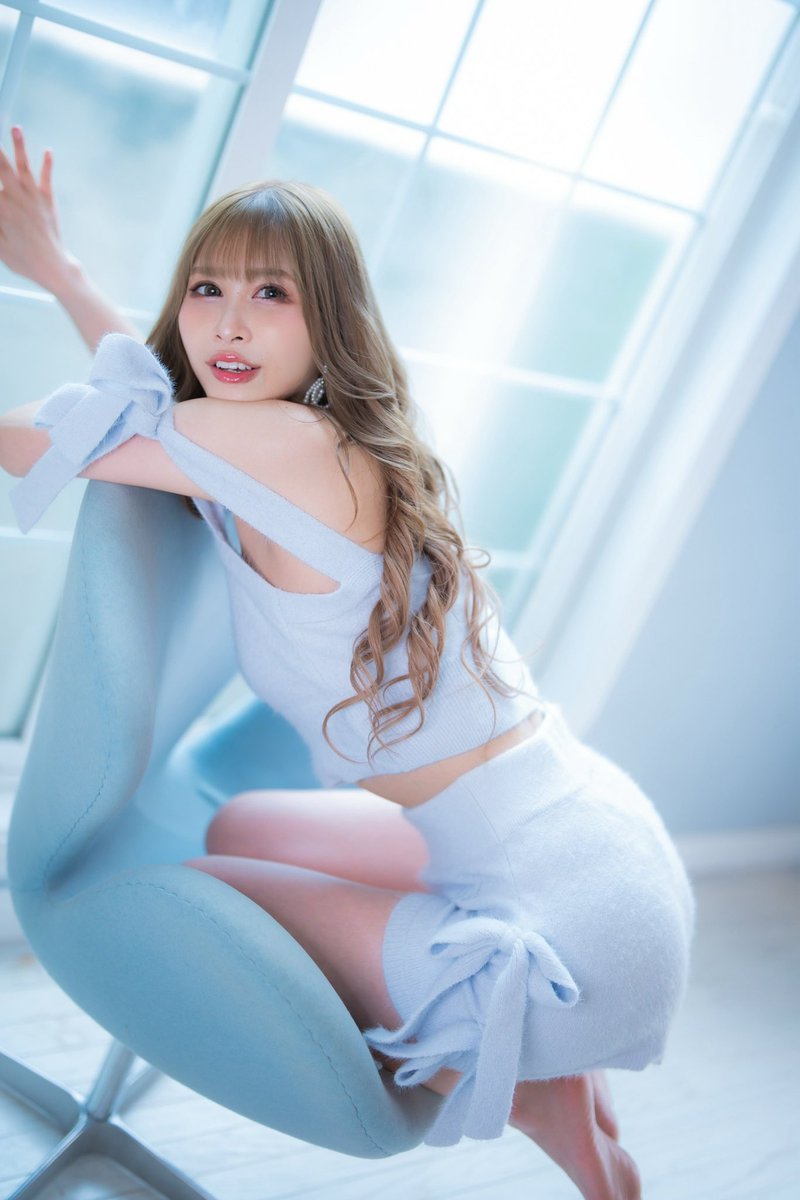 おはようございます☔️
雨で出掛けない日は、ブラジャーをサボっちゃう🤫たまにはね！
パンツも...サボる時もあります笑