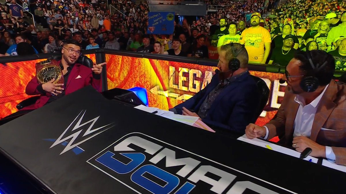 #Smackdown with a Smile 😃 👈