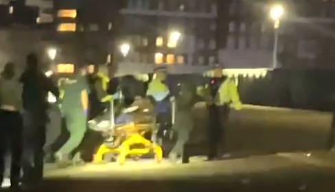 🚨 A large group of teenagers gathered at Hove Lawns late Friday night, with reports of several brawls breaking out.

Unconfirmed reports suggest weapons may have been involved.

At least one person was treated by paramedics that we know of. 

Sussex Police have been contacted —