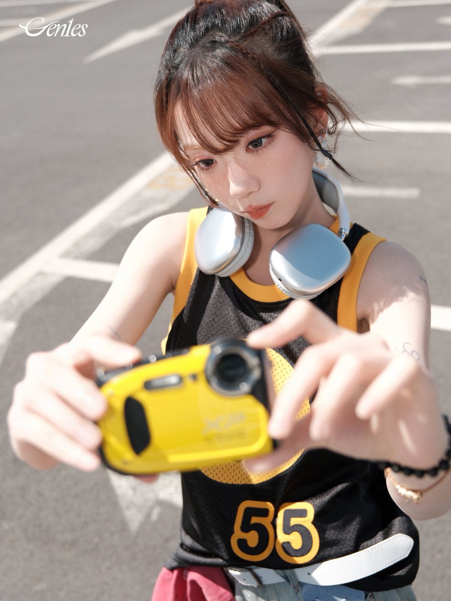 With boundless enthusiasm and full - fledged vitality, are you ready to step into 「异能研究所」together with  #QiaoYiYu and #EmmaZhu ?Follow their agile steps, unlock the hidden mysteries, and embark on this adventurous journey!
#Gen1es 🧚‍♀️