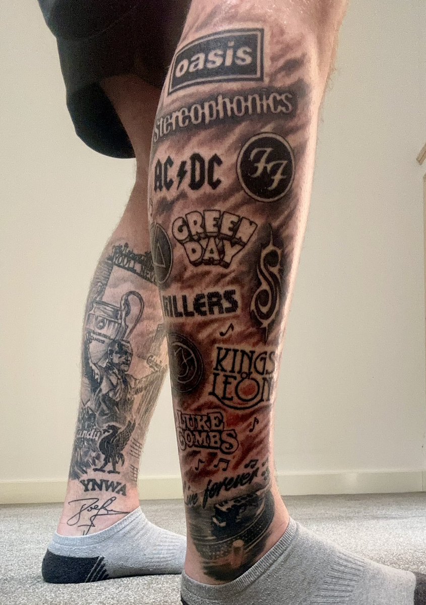 Some new ink 🎸🎶🎵
#tattoo #music #musictattoo #oasis #stereophonics #lukecombs #blink182 #foofighters #linkinpark #slipknot #acdc #greenday #kingsofleon