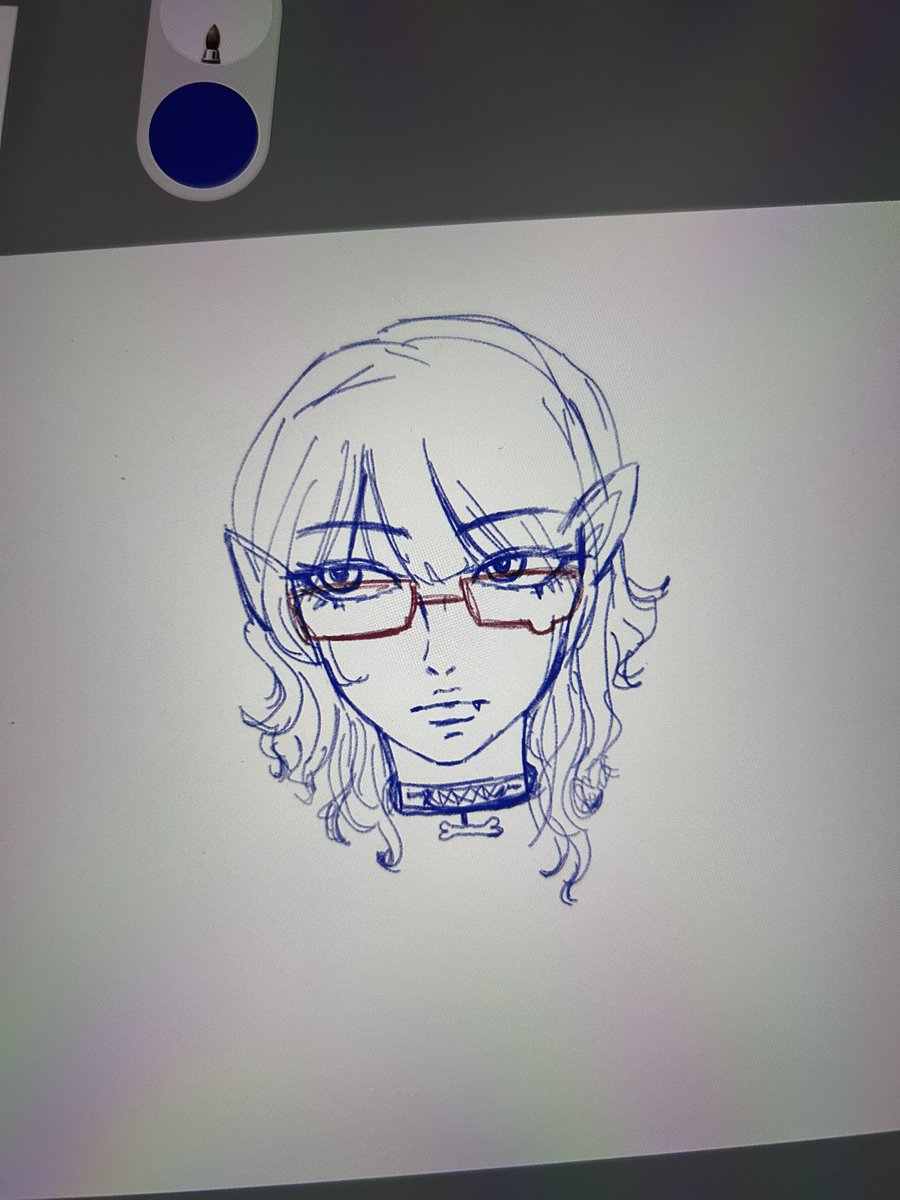 随便画一下（最近挺火这个眼镜元素滴