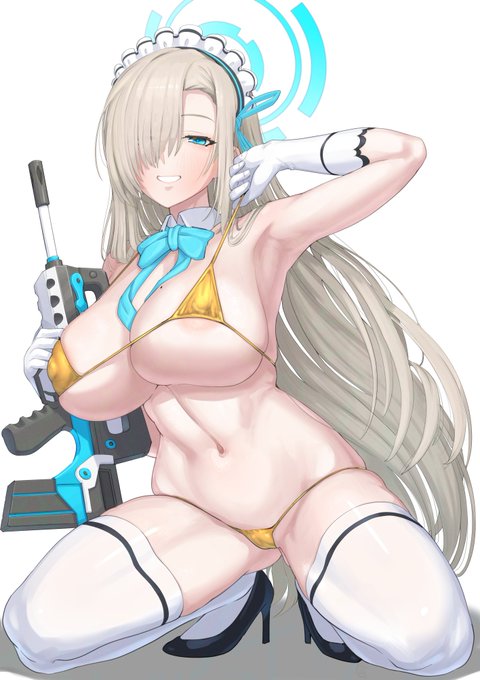 5月最終日滑り込み金ビキニ
初描きアスナ+去年描いたカリン 