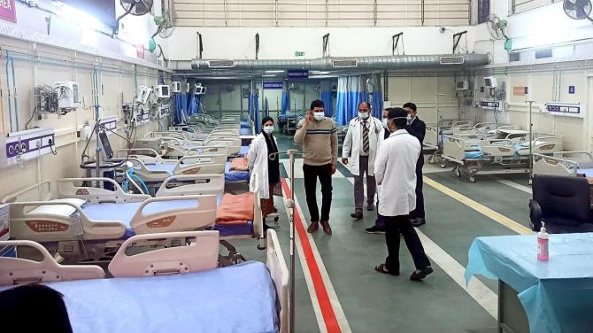 India's #Covid -19 tally has reached 2,710 active cases, with 1,170 patients discharged.
<a href="/MoHFW_INDIA/">Ministry of Health</a>