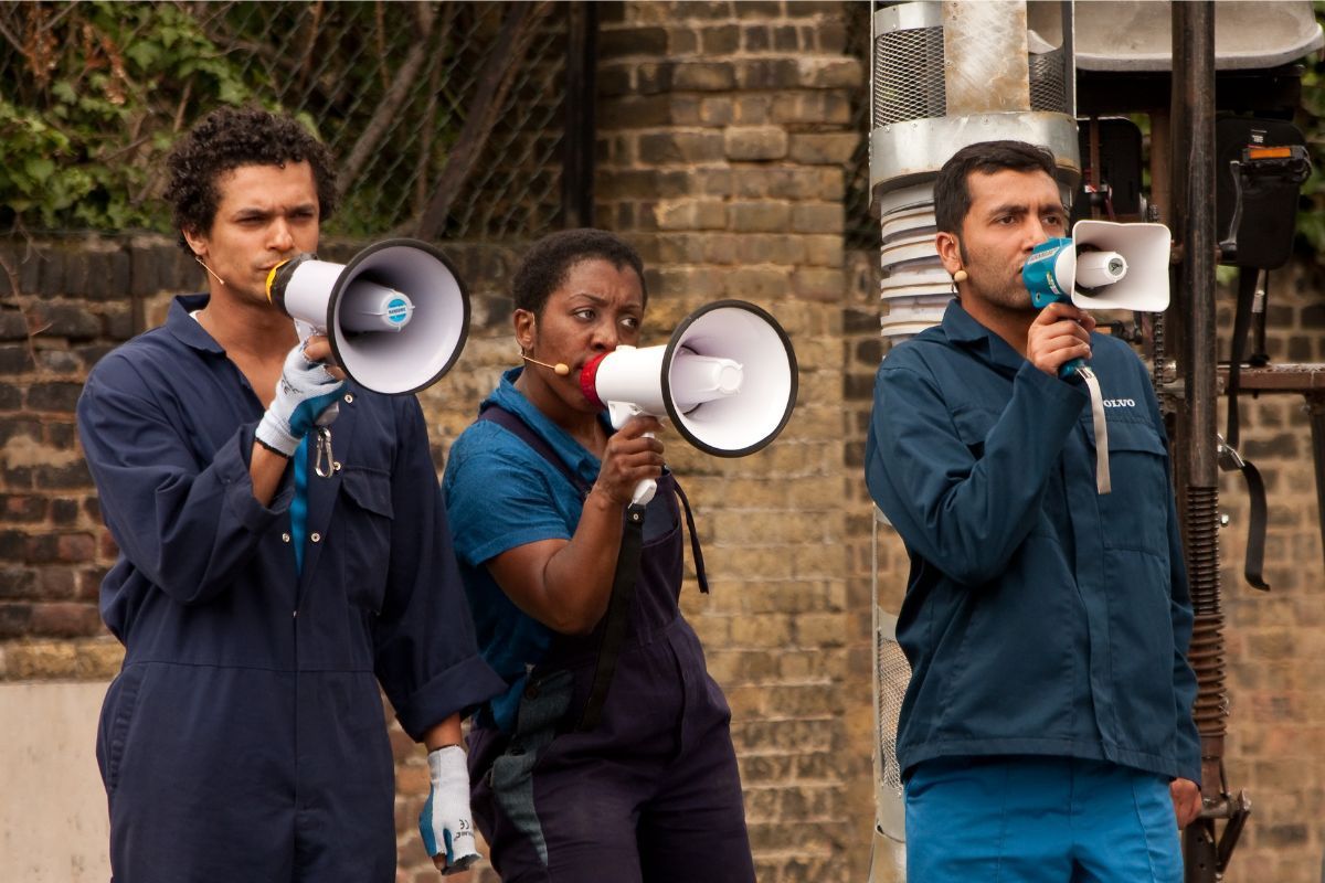 Government urged to reconsider reforms that will ‘exclude’ disabled people from the arts.

Culture workers have expressed concern that changes to the government’s Access to Work scheme will force people with disabilities to leave the sector. 

artsprofessional.co.uk/news/governmen…