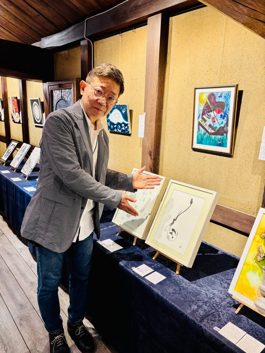 🏆✨結果発表✨🏆
『ジャパンあるてぃすと展2025』

◆茶屋吉兵衛賞

慧香
title：線香花火
作品ジャンル：水墨画

【審査員】
茶吉庵 代表 萩原浩司
【副賞】
作品買取・茶吉庵所蔵