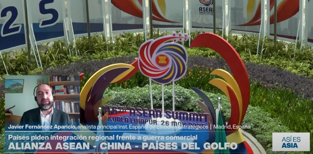 #ActividadesIEEE
📺 Te invitamos a ver la entrevista a nuestro analista <a href="/jafeap/">Javier Fernández</a> en el programa "Así es Asia" de <a href="/France24_es/">FRANCE 24 Español</a>.

🌏 Tema: la postura de los países del Sudeste Asiático frente a #China, en su intento por contrarrestar los aranceles impuestos por #Trump.

📹 Mira la