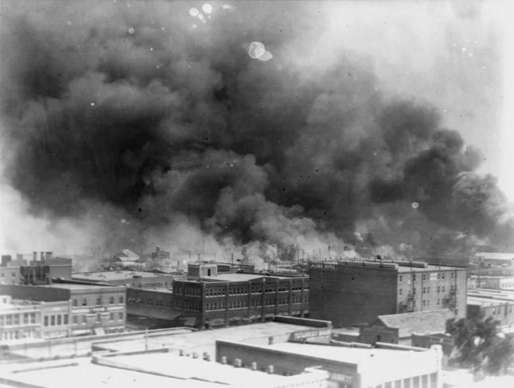 Today in History: May 31, the Tulsa Race Massacre begins trib.al/Bdz000W