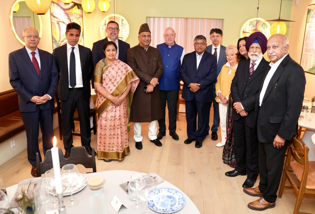 In Denmark, these Indian MPs met FORMER members of Parliament, FORMER ministers and the FORMER diplomat of Denmark.

This is so hilarious  😂😂😂😂
