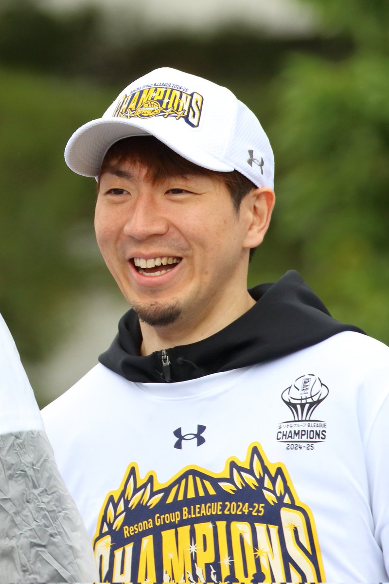 Legacy201904's tweet photo. #宇都宮ブレックス　#優勝パレード
初めて優勝パレードに行って来ました。
優勝おめでとうございます🎊 https://t.co/WJlDKne5mD