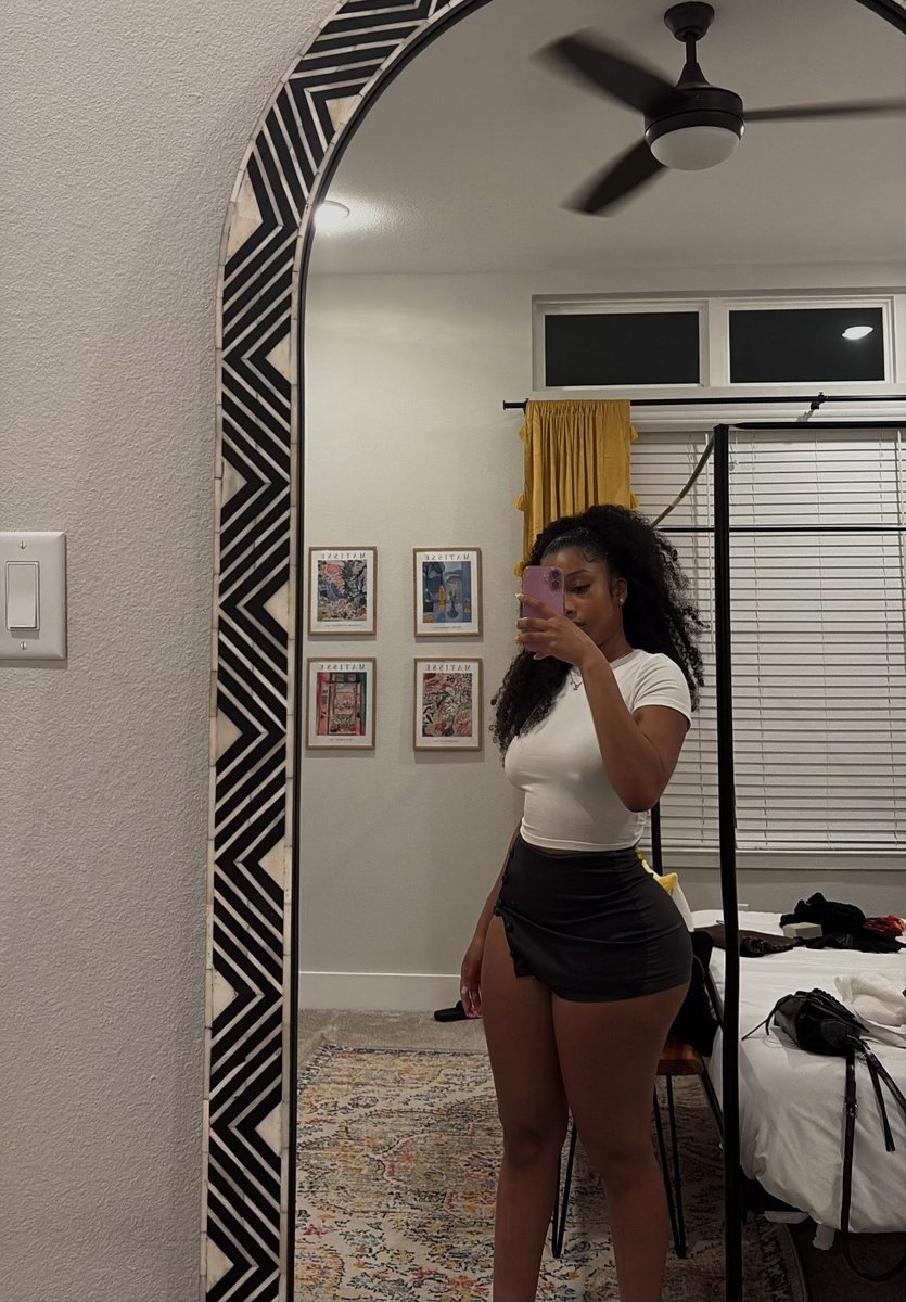 Thatmustbeari's tweet image. late nights