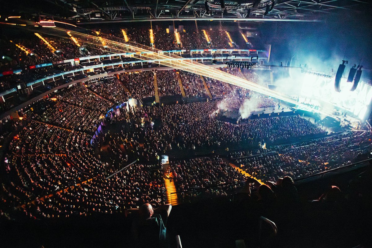 Las modas no llenan estadios 15 años después