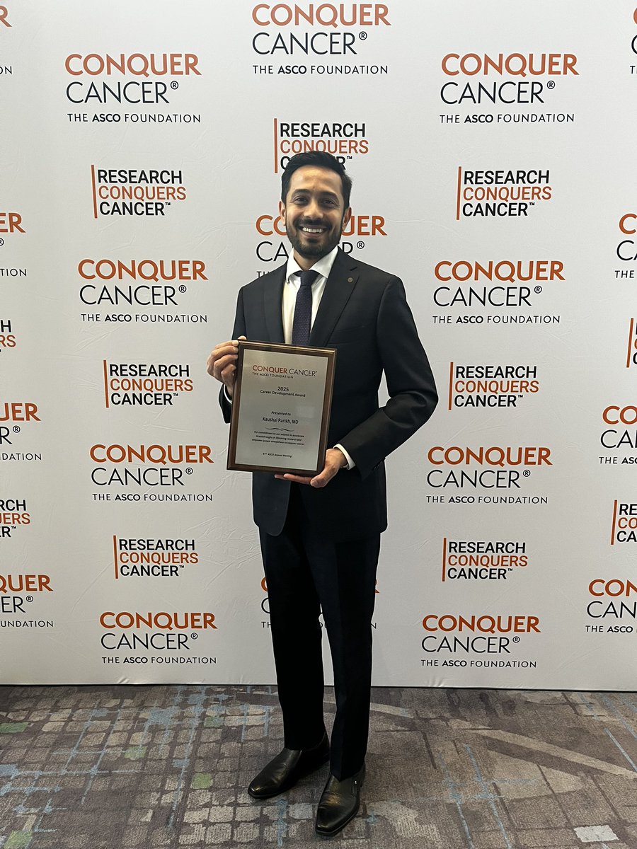 Jarushka Naidoo (@drjnaidoo) on Twitter photo #ASCO25
What a privilege to attend the <a href="/ConquerCancerFd/">Conquer Cancer, the ASCO Foundation</a> Awards Ceremony as mentor to YIA winner <a href="/DavidOReilly2/">David O Reilly</a>, a big win for our team <a href="/CancerCentreIre/">Beaumont RCSI Cancer Centre</a>
Shoutout to #WilliamAssan my former research assistant <a href="/HopkinsThoracic/">Johns Hopkins Thoracic Oncology</a> & lung ⭐️’s <a href="/drshieldsmd/">Misty Dawn Shields</a> <a href="/kaushalpar/">Kaushal Parikh</a> <a href="/thenasheffect/">Rafeh Naqash, MD</a> #ASCO25
What a privilege to attend the <a href="/ConquerCancerFd/">Conquer Cancer, the ASCO Foundation</a> Awards Ceremony as mentor to YIA winner <a href="/DavidOReilly2/">David O Reilly</a>, a big win for our team <a href="/CancerCentreIre/">Beaumont RCSI Cancer Centre</a>
Shoutout to #WilliamAssan my former research assistant <a href="/HopkinsThoracic/">Johns Hopkins Thoracic Oncology</a> & lung ⭐️’s <a href="/drshieldsmd/">Misty Dawn Shields</a> <a href="/kaushalpar/">Kaushal Parikh</a> <a href="/thenasheffect/">Rafeh Naqash, MD</a>