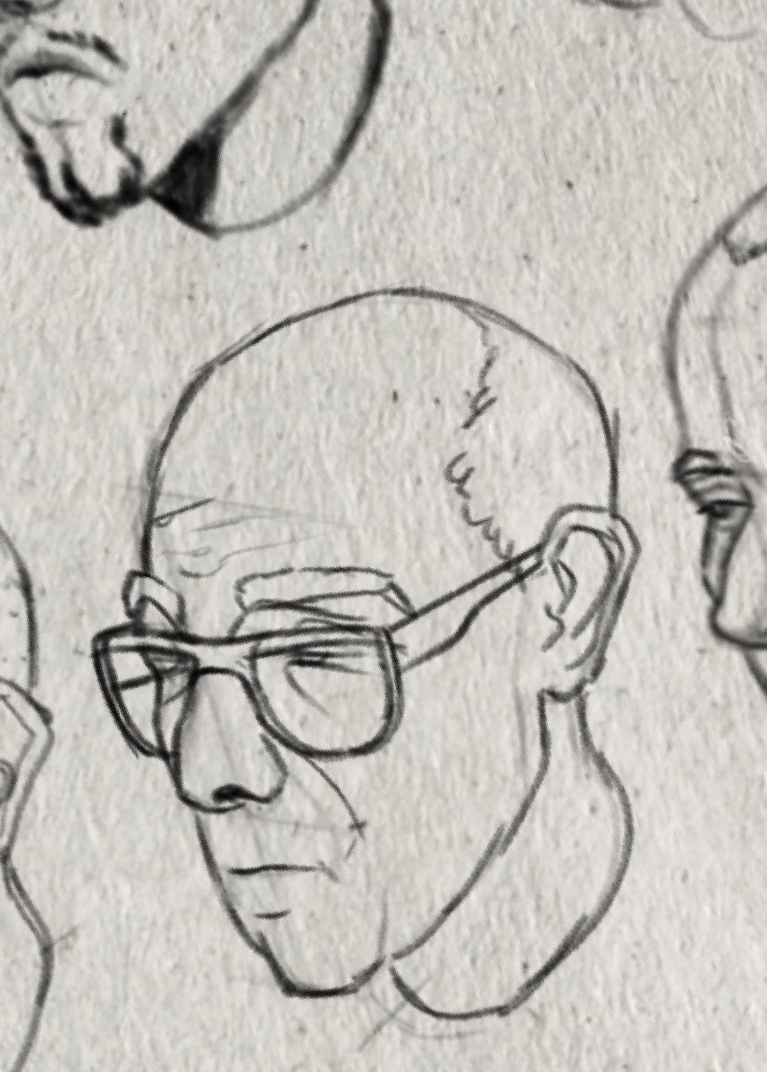 // HUGOS 🐸 tweet media